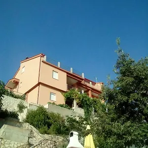 tereza-obrovac.hotelinzadar.com/